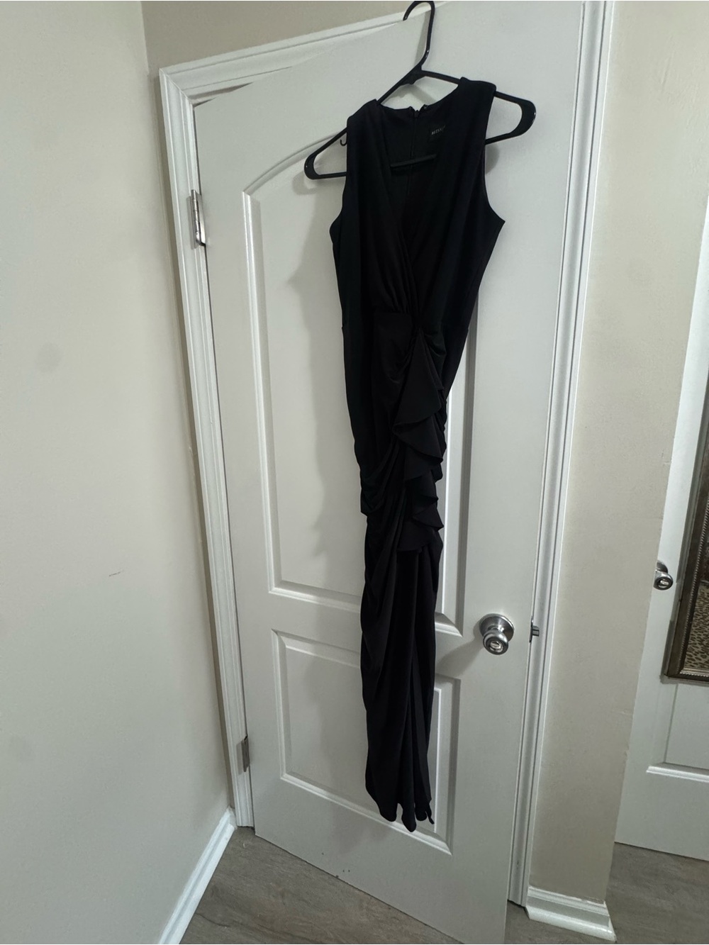 Sleeveless Black Formal Dress